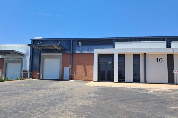 Harcourts Commercial is pleased to present this 410 sqm Industrial Factory/Warehouse to let in Eco Park, Centurion.  It has 9 open ...