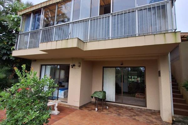 This lovely furnished townhouse is situated in the safe and secure complex of Leisuredene Village.

The main house has three bedrooms ...