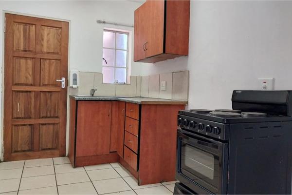 This unit is available to rent from 28 February 2025.

If you are looking for a decent bachelor flat to rent in Lotus Gardens, this ...