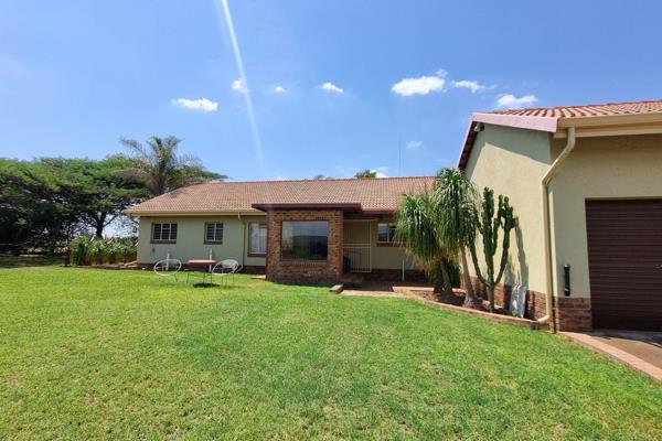 The remainder of Wildebeeshoek 310JR is a prime property located with an 800m border ...