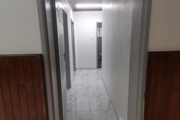 Spacious 4-Bedroom Home for Rent in Tranquil Actonville

Discover your new home in the peaceful neighborhood of Actonville. This ...