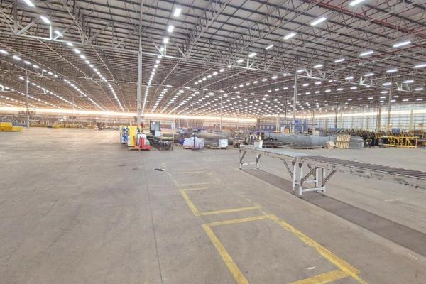 This 30,000 sqm warehouse at 300 Fibres Road in Prospecton is an ideal location for ...