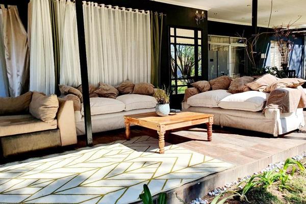 Cozy and Stunning Fully Furnished 3-Bedroom, 2-Bathroom Home for Rent in the Heart of Sandton

This exquisite, fully furnished ...