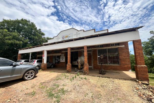 Large double storey workshop for sale.

Currently being used as a motor vehicle repair premises.

It has two rooms upstairs and two ...