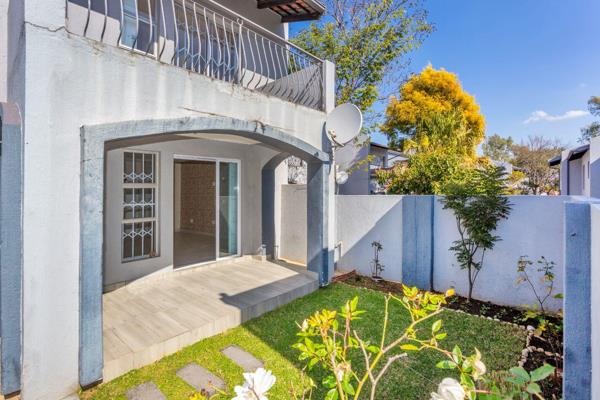 This charming 2-bedroom, 2-bathroom duplex, located in the heart of Douglasdale, offers ...