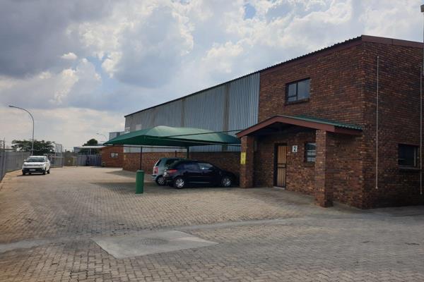 550M2 Warehouse Space to Let in a secure Industrial Park. in Apex. There is a neat double storey office  component compising of a large ...