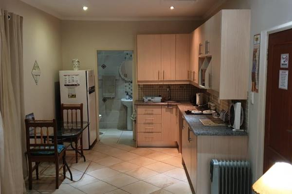 Beautiful open plan garden flat to let in the very secure suburb of ...