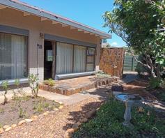 House for sale in Bothasrus