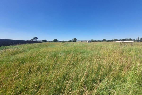 This expansive 1.1152-hectare plot of vacant land is a rare opportunity to secure a versatile property with limitless potential. ...