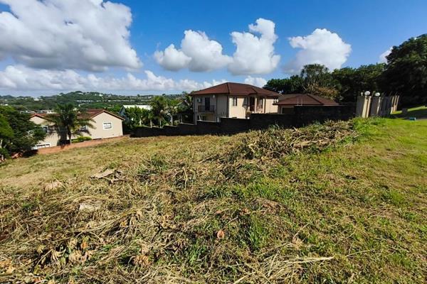 This 900m&#178; plot offers the perfect opportunity to build your dream home in a tranquil and desirable neighborhood. 
Located on a ...