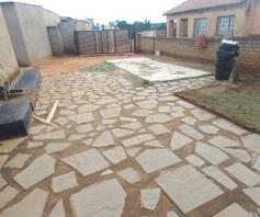 House for sale in Inxiweni