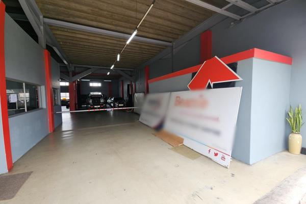 Rawson Commercial Durban South proudly presents the following property To Let

This 646sqm property is situated between road facing ...