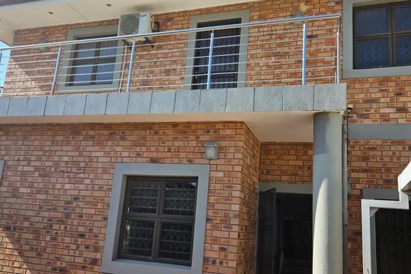 Property Details:
Price: R1.6M
Beds: 3 Bedrooms (1 En-suite)
Baths: 2 Bathrooms (1 Shower, Separate Toilet)
Guest Toilet: Located ...