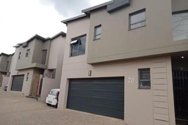 WELCOME TO HEAVEN @ 7


This immaculate new rental is conveniently situated in Glen ...