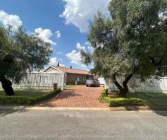 House for sale in Sunward Park