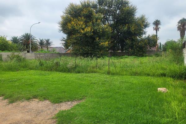 Minnebron offers a fantastic opportunity to own a plot of vacant land, ideal for building your dream home. This location provides a ...