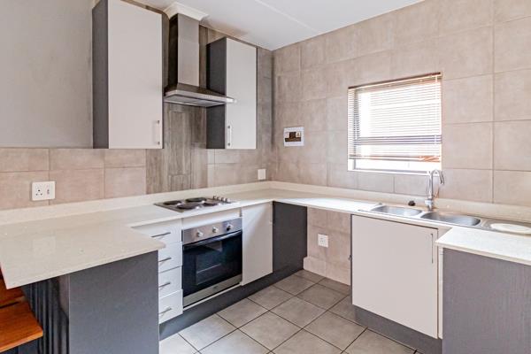 Modern, Luxury 3 Bedroom Apartment in Mikkadesh, Witpoortjie

Discover modern living in this exquisite 3 bedroom, 2 bathroom apartment ...