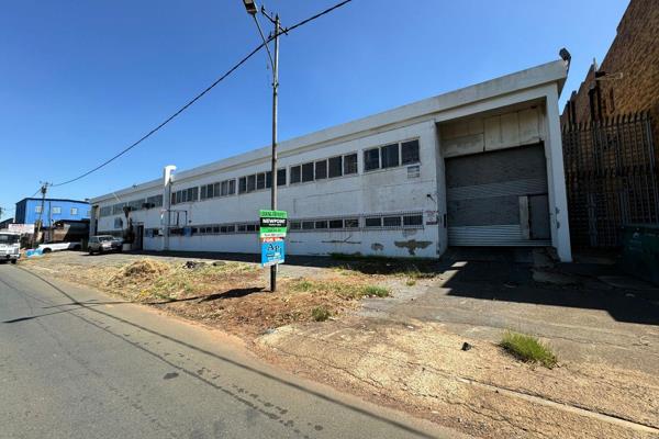 1800sqm free-standing warehouse offers an ideal space for businesses seeking ample room ...