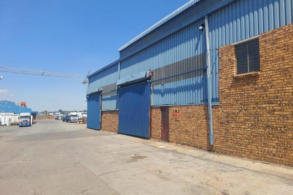 1000m2 Versatile Factory space situated in a Business Park offering access control with easy access to the N17 and the N3 highways. The ...