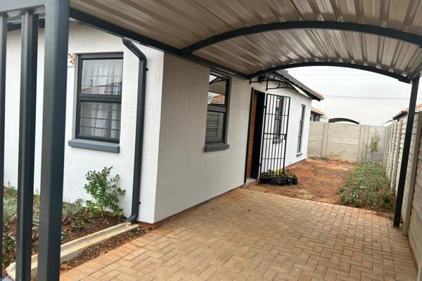 &quot;Spacious 3 Bedroom Home in Protea Glen Ext 43!

Features:

- 3 Generous bedrooms, with 2 featuring built-in cupboards
- ...