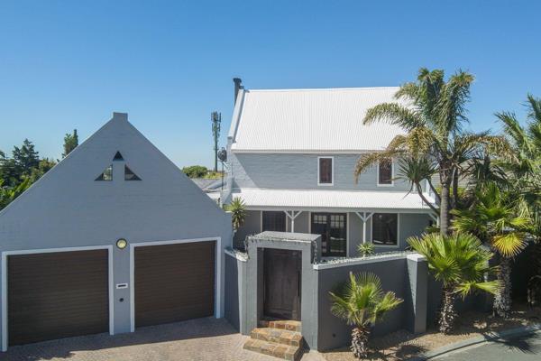 This double storey home is located in the sought-after suburb of West Beach, known for its tranquil atmosphere, proximity to the beach ...