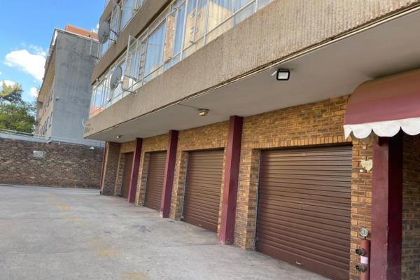 This property is offering convenient access to top hospitals, schools, malls and the University. This investment opportunity boasts a ...