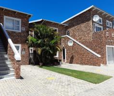 Townhouse for sale in Bluewater Bay