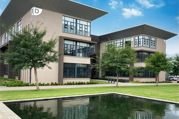 Discover the ideal commercial office space at Clearwater Estate, Boksburg, Gauteng. This perfectly positioned property offers an ...