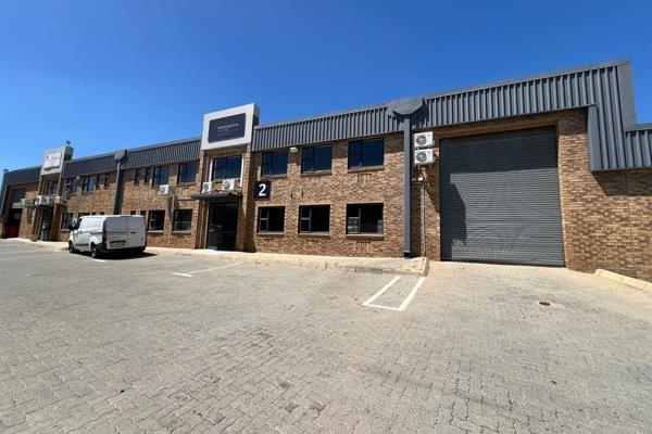 This spacious industrial warehouse, measuring 530sqm, is available for immediate rent at ...