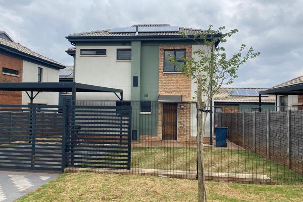 This beautiful 4 bedroom Double Storey is Located in capital view Estate
.This property offers the following
.3 bedroom
.1 full ...