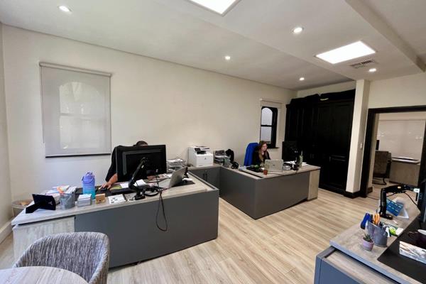 Northpoint Realty is proud to present this modern 45sqm office space in one of Ballito’s ...