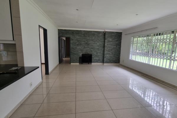 Stunning and secure family home well positioned within Buccleuch Sandton.
Welcomed via a secure auto gate with a front drive way which ...