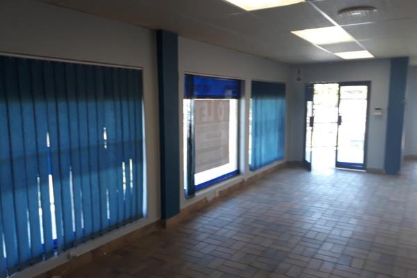 This office / retail unit is very visible and offers more than enough parking for staff and customers. The windows wrapping around make ...