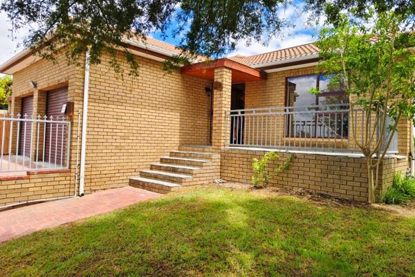 Step into this inviting 3-bedroom family home, designed for those who love to entertain. The open-plan kitchen, with scullery flows into the spacious living areas, creating a warm and welcoming atmosphere.

Enjoy year-round gatherings in the indoor braai room, which opens ...