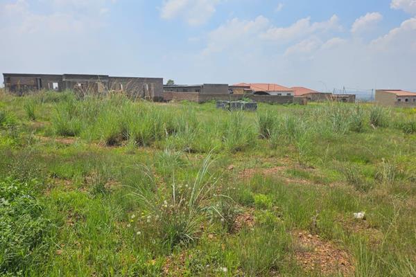 495m vacant land is located in mohlakeng extension 5, in a desirable location, budding ...