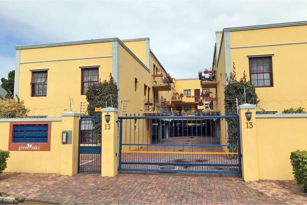 Live and work in Knysna Central!
Lovely sunny first floor apartment in secure complex in Knysna Central, close to all shops ...