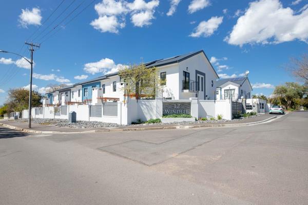 Sole and Exclusive Mandate

This stylish two-level townhouse offers modern living in the heart of Durbanville.
Stepping into the ...