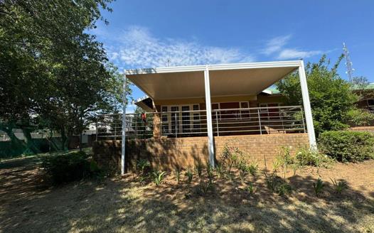 Commercial Property to rent in Rivonia