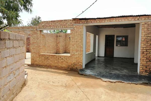 Lovely family Home in Nellmapius Ext 4, This is a perfect House for a family, in RDP Houses section, Two separate bedrooms, and Two ...