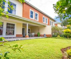 Townhouse for sale in Mount Edgecombe Country Club Estate