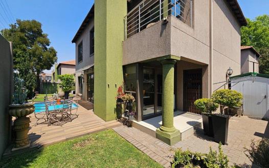 3 Bedroom Townhouse for sale in Vanderbijlpark SW 5