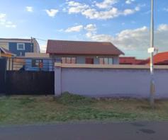 House for sale in Dobsonville Gardens