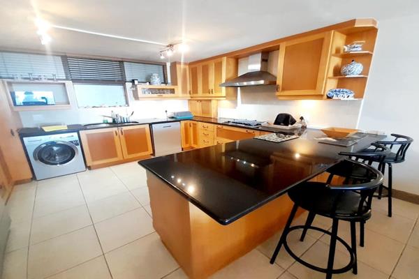 One of the jewels of Umdloti

Pet friendly Apartment in the sought after Umdloti.  ...