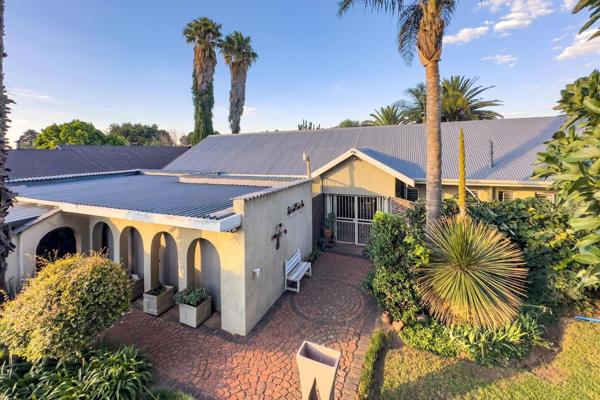 This stunning property offers everything you need for comfortable, secure, and luxurious living in the heart of Kempton Park. Walk ...