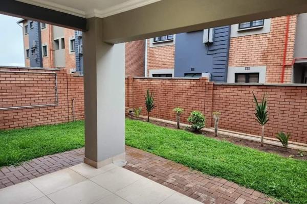 Stunning 2-Bedroom Apartment for Sale in Roodepark Eco Estate

Step into a lifestyle of ...