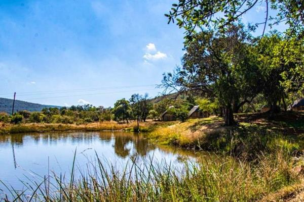 This 1978ha. private game lodge falls within the Waterberg Biosphere and is offered ...