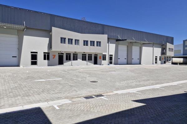 ### **Brand-New 1800m2 Warehouse for Rent in Bellville South**  

**Features:**  
- ...