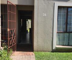 Townhouse for sale in Oakdene