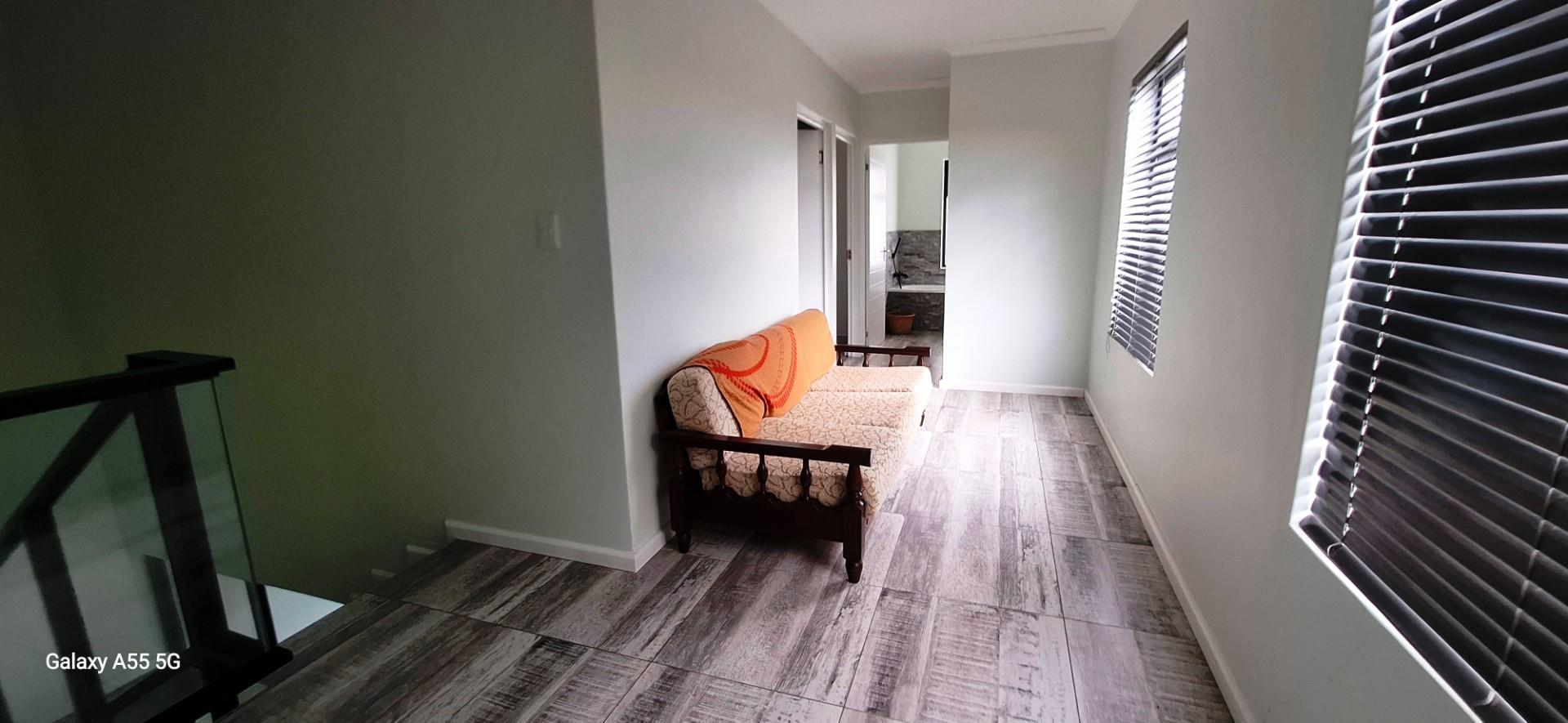 Photo of 4 Bedroom House for sale in Vredenburg