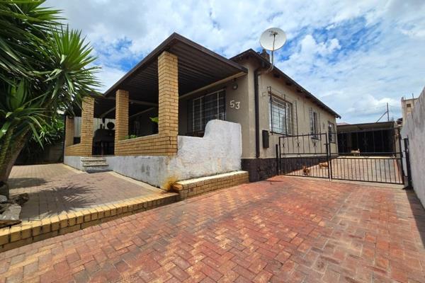 Lovely four bedroom home | modern kitchen | level garden | pets allowed | outside ...